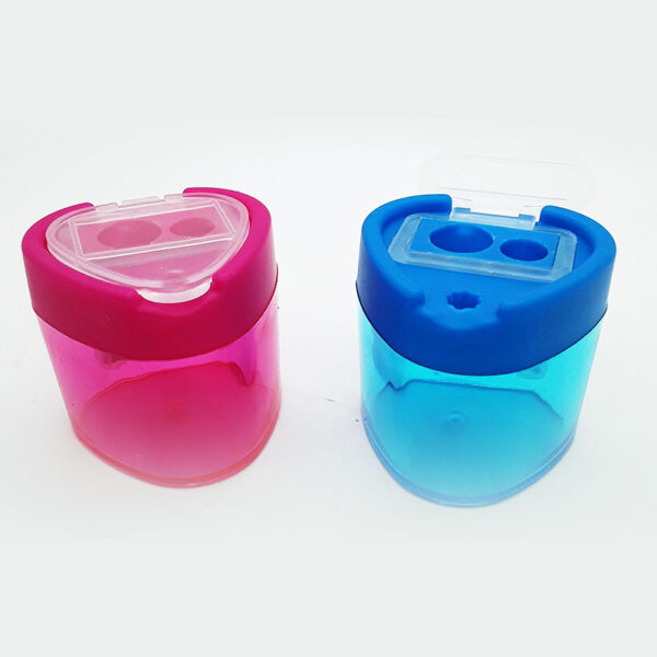 Taille crayon 2 usages en plastique avec réservoir